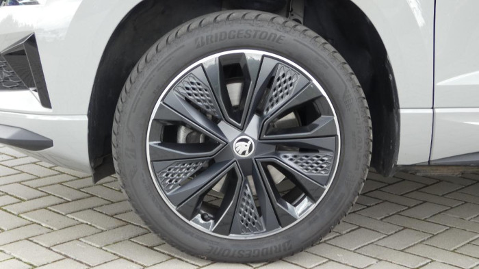 Škoda Karoq 1,5 TSI DSG Sportline na operativní leasing