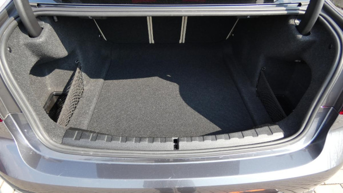 BMW Řada 3 330d xDrive AT na operativní leasing