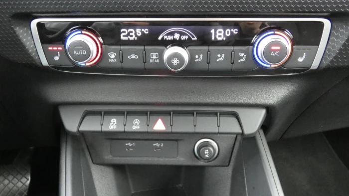 Audi A1 Sportback 30 TFSI Advanced S t na operativní leasing