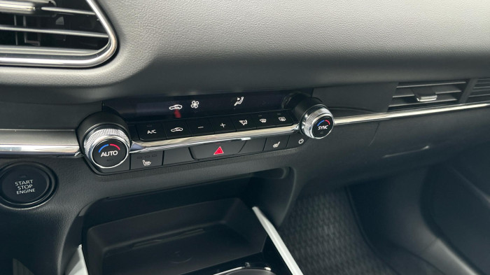 Mazda CX-30 2.5 G140 AT Homura - Snowflake White na operativní leasing