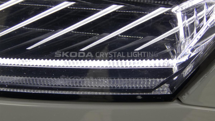 Škoda Karoq 1,5 TSI DSG Sportline na operativní leasing