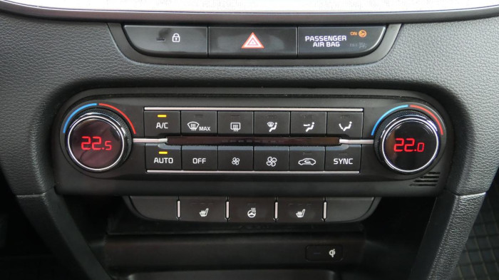 Kia Ceed 1.5 T-GDI 118kW Exclusive SW na operativní leasing