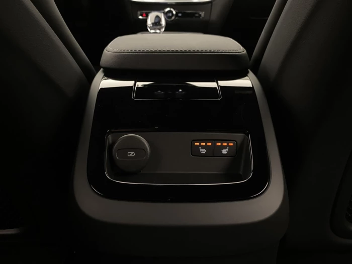 Volvo V60 T6 AWD Plug-in H. BRIGHT PLUS na operativní leasing
