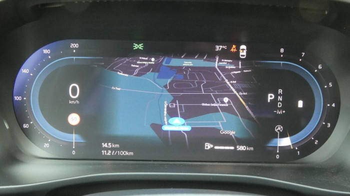 Volvo XC40 B4 AWD Core DCT na operativní leasing