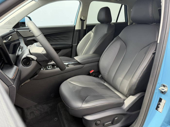 MG HS EXCLUSIVE PHEV 1,5TGI / 200kW na operativní leasing