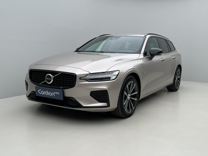 Volvo V60 T6 AWD AUT RECHARGE DARK PLUS na operativní leasing