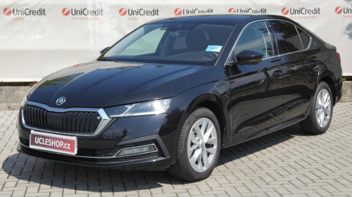 Škoda Octavia 1.4 TSI iV DSG Style na operativní leasing