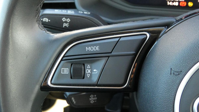 Audi A1 Sportback 25 TFSI S Line na operativní leasing