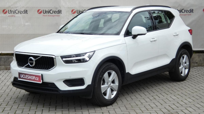 Volvo XC40 T2 FWD Momentum Core na operativní leasing