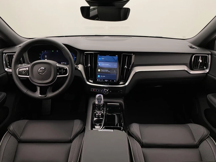 Volvo V60 T6 AWD Plug-in H. BRIGHT PLUS na operativní leasing