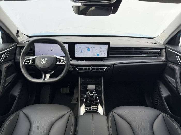 MG HS EXCLUSIVE PHEV 1,5TGI / 200kW na operativní leasing