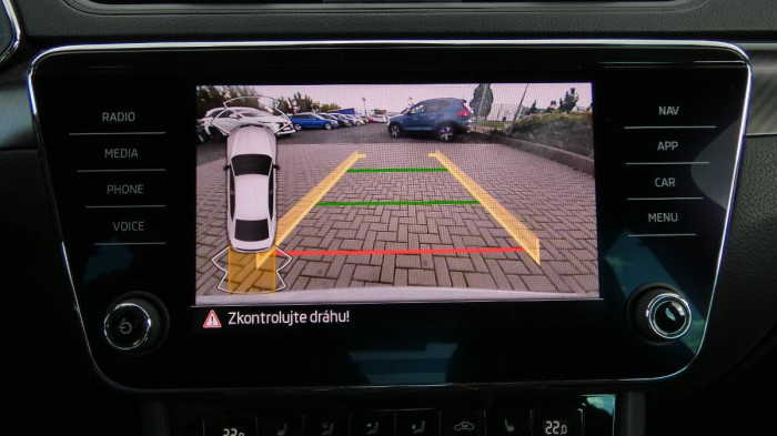 Škoda Superb 2.0 TDI DSG Sportline na operativní leasing