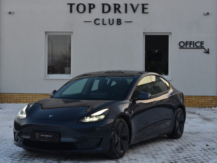 Tesla Model 3 Long Range (2021 najeto cca. 80000km) na operativní leasing