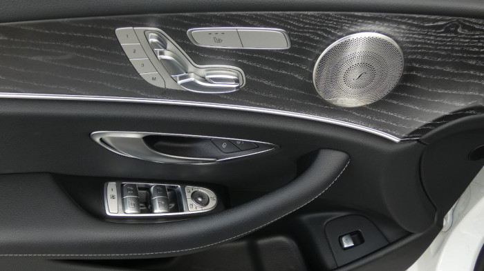 Mercedes-Benz Třídy E 200 mHEV aut. na operativní leasing