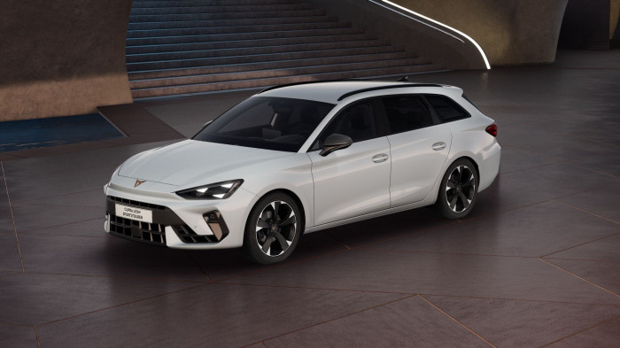 Cupra Leon SP 1.5 eTSI 150k DSG na operativní leasing