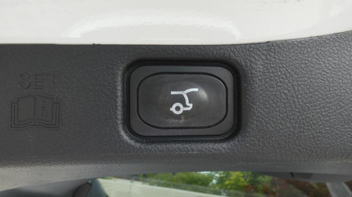 Ford Galaxy 2.0 EcoBlue AWD aut. Titanium na operativní leasing