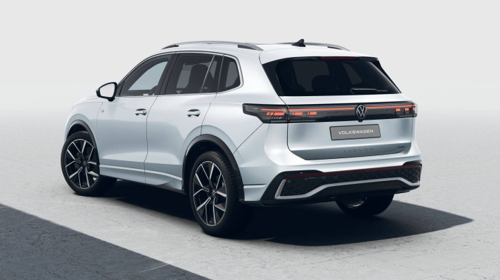 Volkswagen Tiguan R-Line People 2,0 TSI 150kW 4MOT 7DSG na operativní leasing