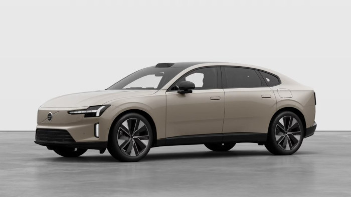 Volvo ES90 ULTRA, Single Motor Extended Range, 245 kW / 333 HP na operativní leasing