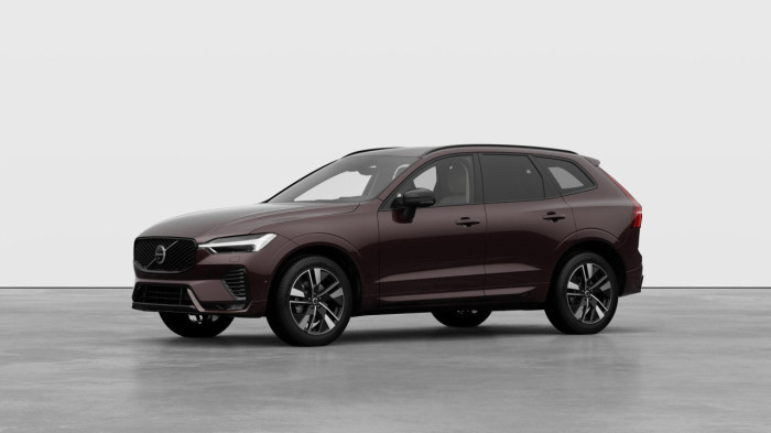 Volvo XC60 B5 AWD AUT DARK PLUS na operativní leasing
