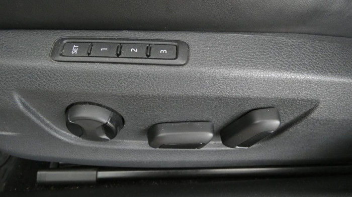 Škoda Superb 2.0 TDI DSG Sportline na operativní leasing