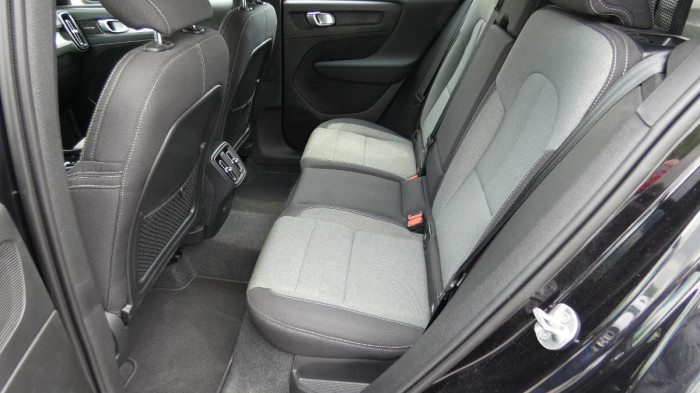 Volvo XC40 B3 Bright Plus aut. na operativní leasing