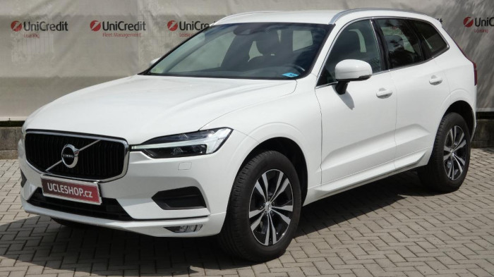 Volvo XC60 B4 AWD Momentum Pro na operativní leasing