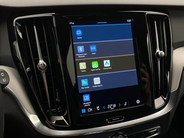 Volvo V60 T6 AWD Plug-in H. BRIGHT PLUS na operativní leasing