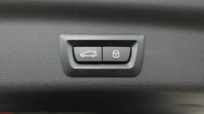 BMW X1 sDrive20d na operativní leasing