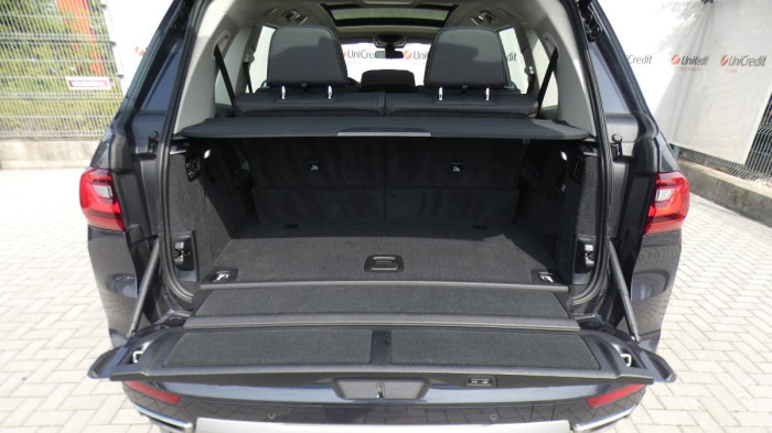 BMW X7 xDrive 40d Luxury na operativní leasing