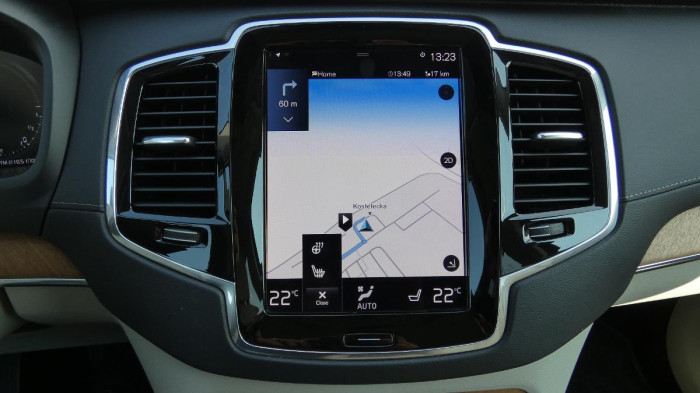 Volvo XC90 T8 Plug-in Hybrid Inscription, na operativní leasing