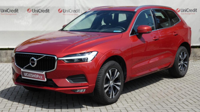Volvo XC60 B4 AWD Momentum Pro na operativní leasing