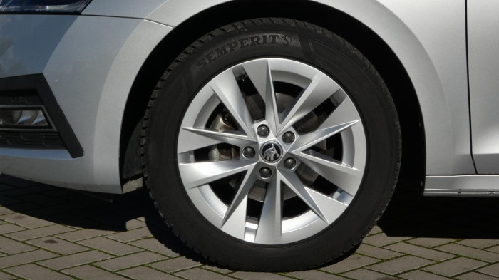 Škoda Octavia Combi 1,5 TSI Style na operativní leasing