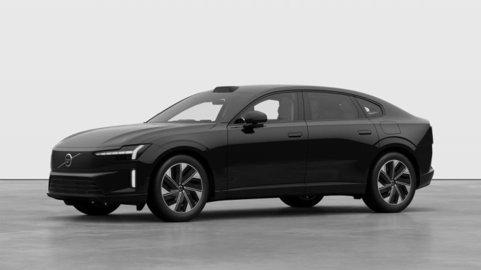 Volvo ES90 PLUS, Single Motor Extended Range, 245 kW / 333 HP na operativní leasing