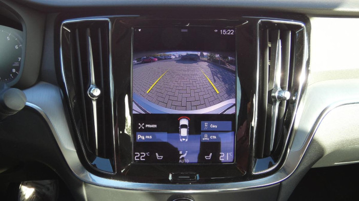 Volvo S60 B5 FWD Inscription Auto na operativní leasing