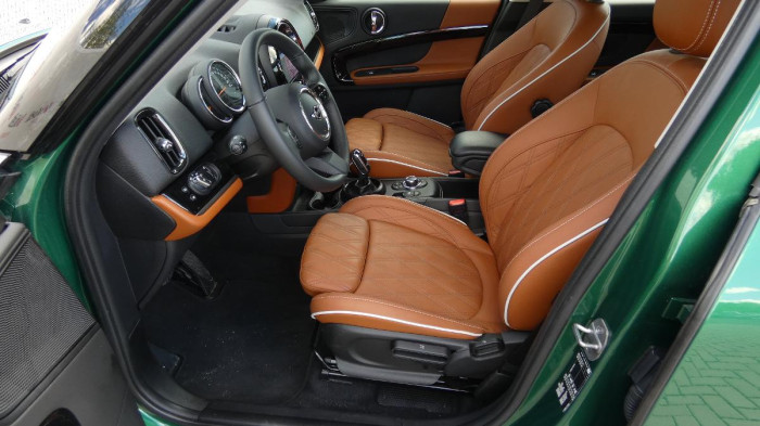 Mini Countryman COOPER na operativní leasing