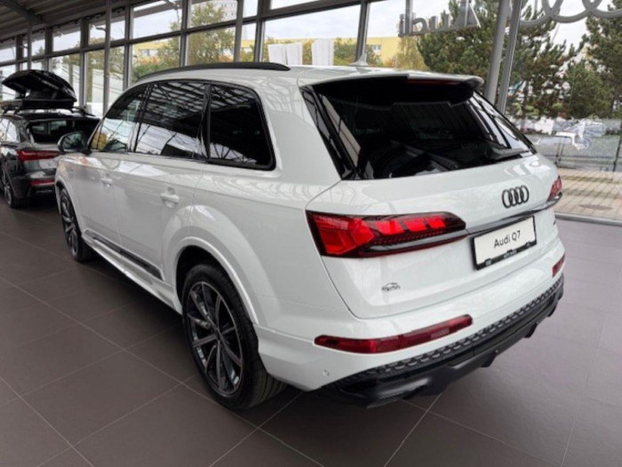 Audi Q7 Sline 50 TDI quattro tiptronic na operativní leasing