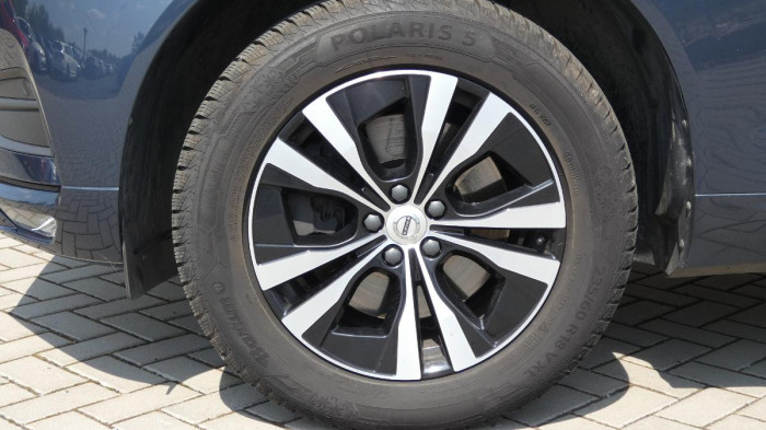 Volvo XC60 B4 AWD Momentum Pro na operativní leasing