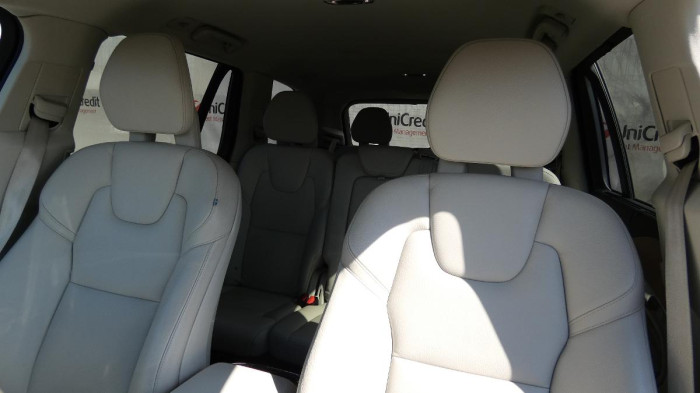 Volvo XC90 T8 Plug-in Hybrid Inscription, na operativní leasing