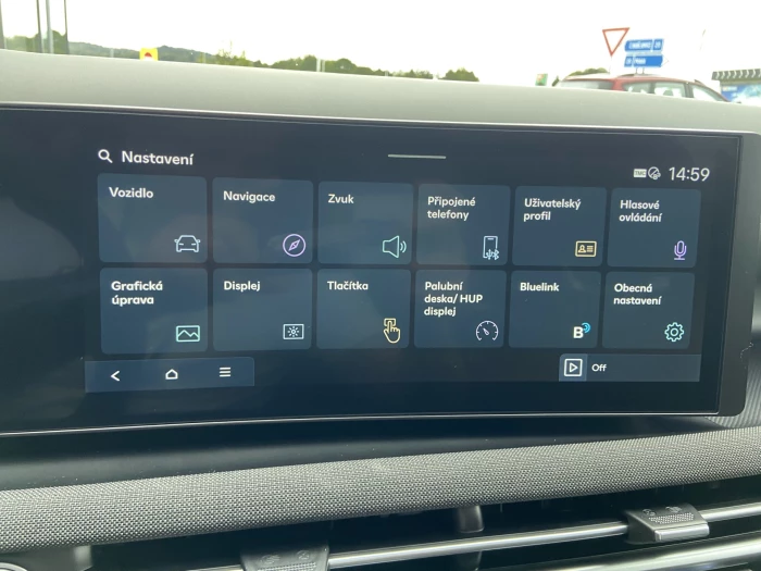 25 1,6 TGDI MT 20 YEARS LUXURY na operativní leasing