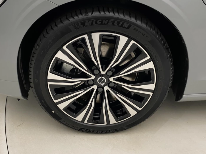 Volvo V60 T6 AWD Plug-in H. BRIGHT PLUS na operativní leasing