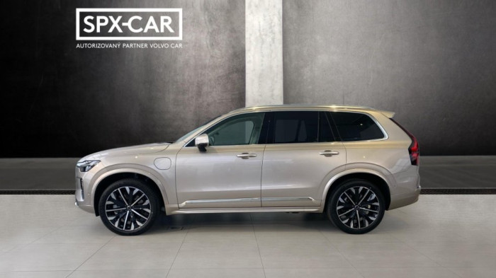 Volvo XC90 ULTRA BRIGHT, B5 AWD, 184+10 kW / 250+14 HP na operativní leasing
