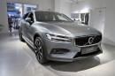 Volvo V60 B4 AWD AUT CROSS COUNTRY PRO na operativní leasing