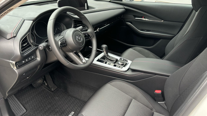 Mazda CX-30 2.5 G140 AT Homura - Snowflake White na operativní leasing