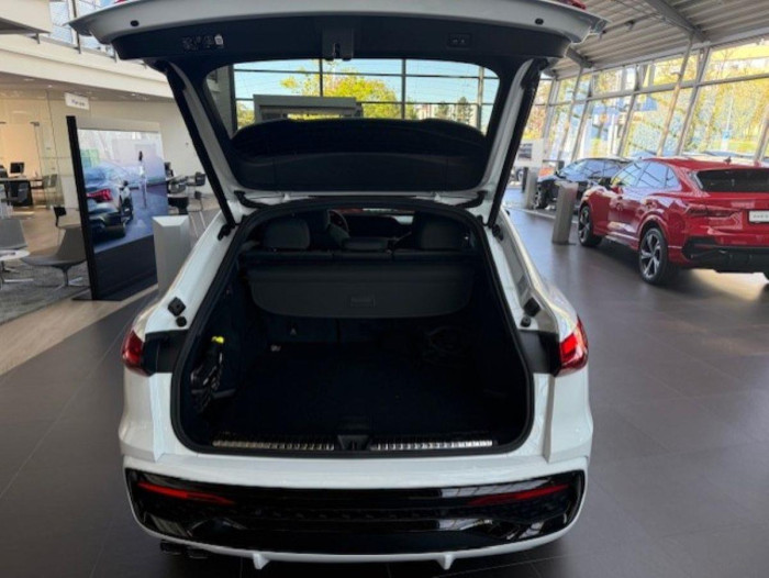 Audi Q5 Spb TDI quattro Stronic na operativní leasing